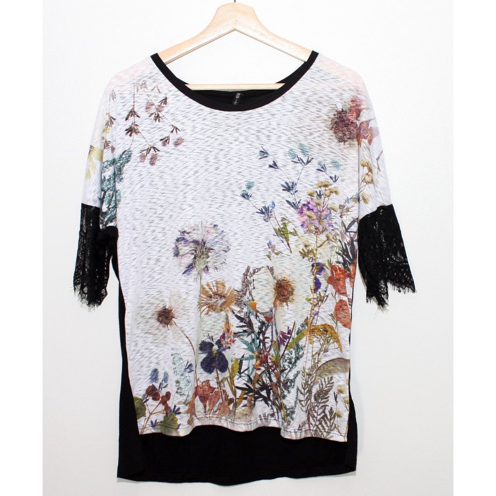 Edista Black Floral Blouse Casual Top Nordstrom Medium Made in USA Laced sleeves